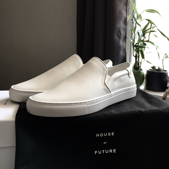 house of future slip on
